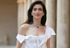Η Anne Hathaway κάνει διακοπές στην Ελλάδα - Πόζαρε στην Ύδρα [εικόνες] - Κεντρική Εικόνα