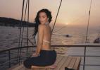 H Kim Kardashian ποζάρει στο υπερπολυτελές σκάφος του Jeff Bezos - Κεντρική Εικόνα